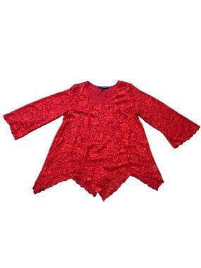 Denim 24/7 Women's Size 12W Red Floral Shark Bite Hem 3/4 Sleeve Tunic Top